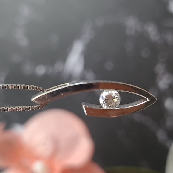 14KT WHITE GOLD TENSION SET DIAMOND PENDANT - Picture 2 of 13